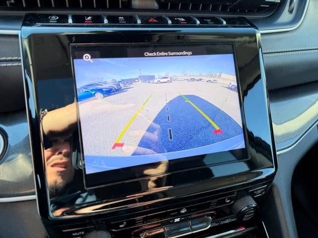 2023 Jeep Grand Cherokee Laredo 4x2