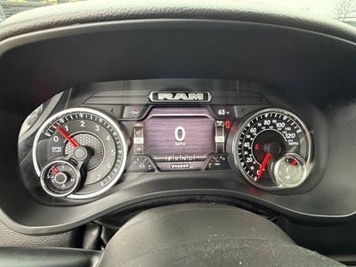 2022 RAM 1500 Big Horn 4x4 Crew Cab 5'7" Box