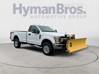 2017 Ford Super Duty F-250 SRW XLT 4WD Reg Cab 8' Box