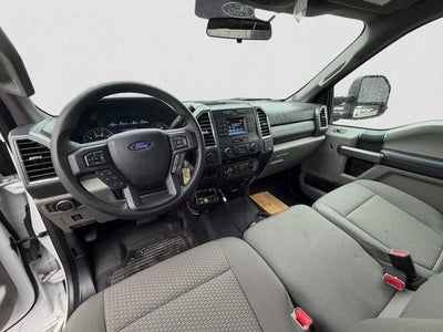 2017 Ford Super Duty F-250 SRW XLT 4WD Reg Cab 8' Box