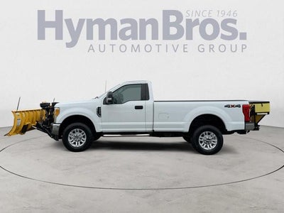 2017 Ford Super Duty F-250 SRW XLT 4WD Reg Cab 8' Box