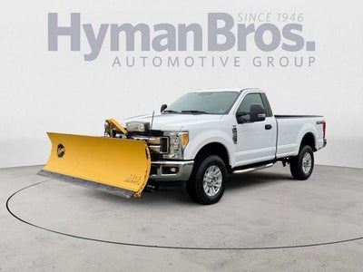 2017 Ford Super Duty F-250 SRW XLT 4WD Reg Cab 8' Box