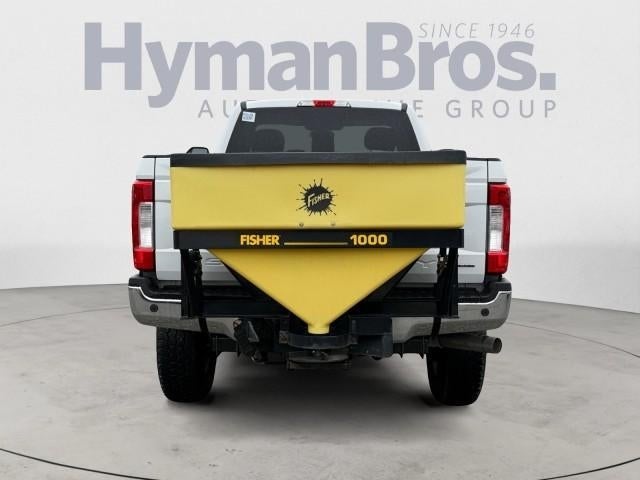 2017 Ford Super Duty F-250 SRW XLT 4WD Reg Cab 8' Box