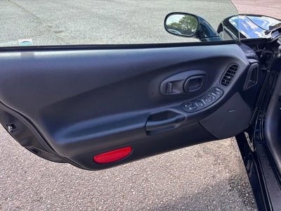 2004 Chevrolet Corvette 2dr Convertible