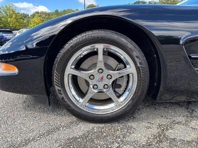 2004 Chevrolet Corvette 2dr Convertible