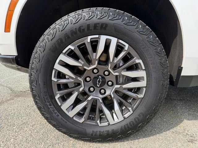 2025 Chevrolet Suburban 4WD Z71