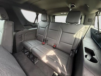 2025 Chevrolet Suburban 4WD Z71