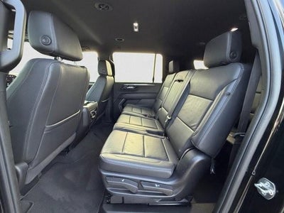 2025 Chevrolet Suburban 4WD Z71