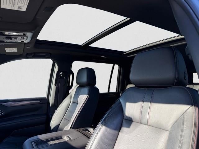 2021 Chevrolet Suburban 4WD RST