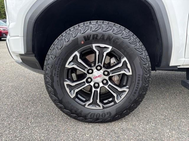 2023 GMC Canyon Crew Cab Short Box 4-Wheel Drive AT4