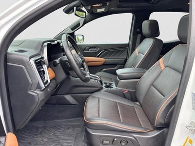 2023 GMC Canyon Crew Cab Short Box 4-Wheel Drive AT4