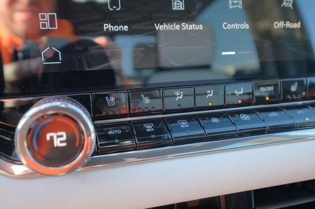 2023 GMC Canyon Crew Cab Short Box 4-Wheel Drive AT4X