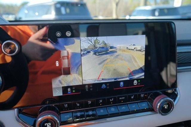 2023 GMC Canyon Crew Cab Short Box 4-Wheel Drive AT4X