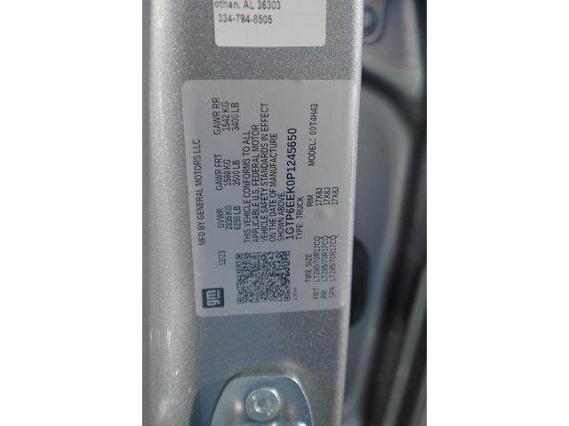 2023 GMC Canyon Crew Cab Short Box 4-Wheel Drive AT4X