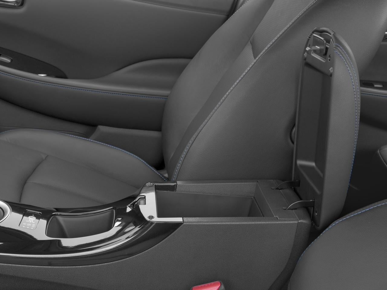 2016 Nissan LEAF 4dr HB SV