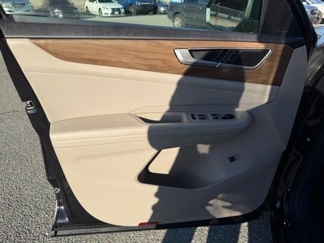 2024 Volkswagen Atlas 2.0T SE w/Technology FWD