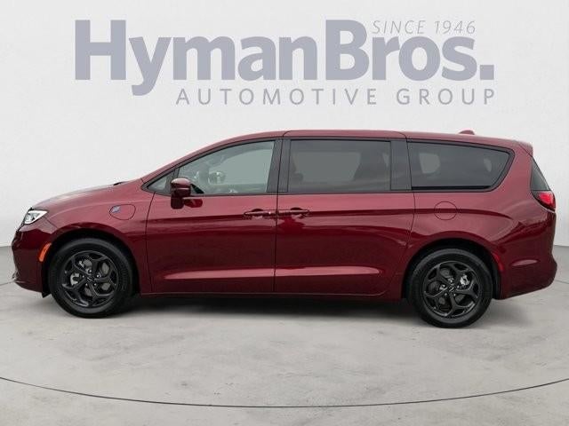 2022 Chrysler Pacifica Hybrid Touring L FWD