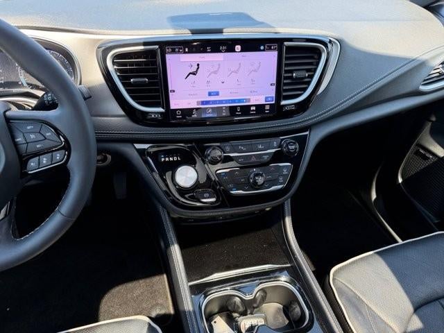 2023 Chrysler Pacifica Limited AWD