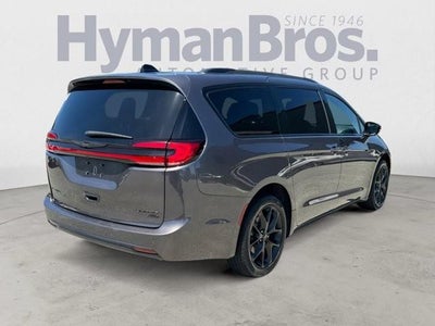 2023 Chrysler Pacifica Limited AWD