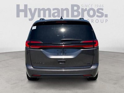 2023 Chrysler Pacifica Limited AWD