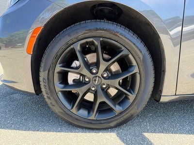 2023 Chrysler Pacifica Limited AWD