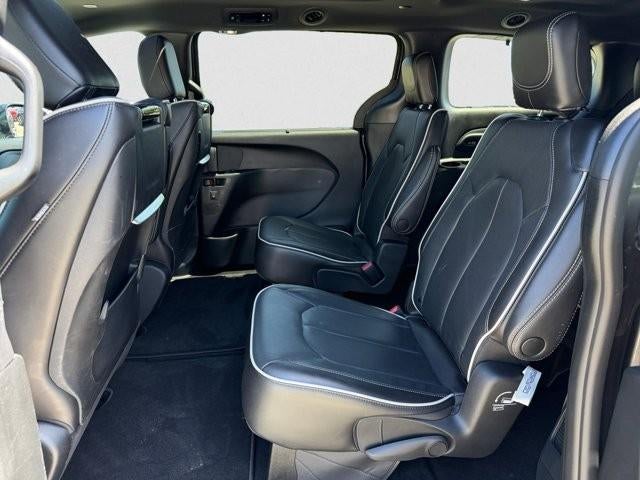 2023 Chrysler Pacifica Limited AWD