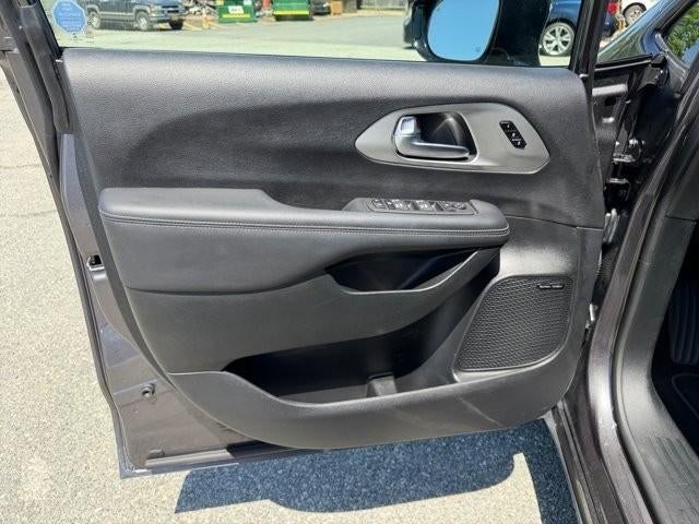 2023 Chrysler Pacifica Limited AWD