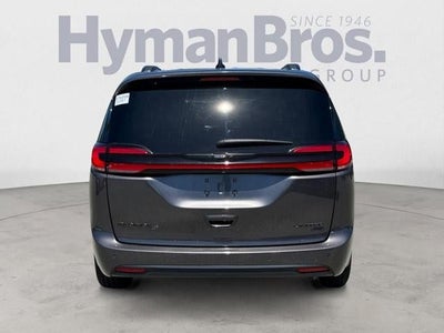 2023 Chrysler Pacifica Limited AWD