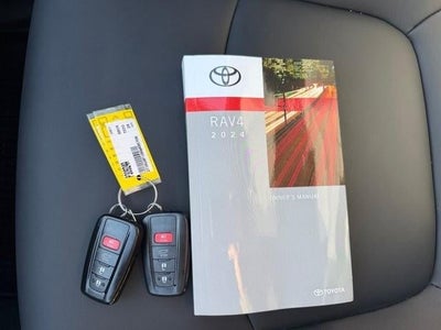 2024 Toyota RAV4 XLE Premium AWD (Natl)