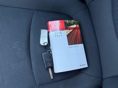 2025 Toyota RAV4 LE AWD (Natl)