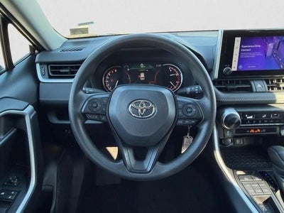 2025 Toyota RAV4 LE AWD (Natl)