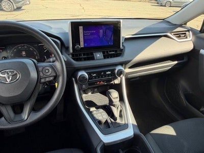 2025 Toyota RAV4 LE AWD (Natl)