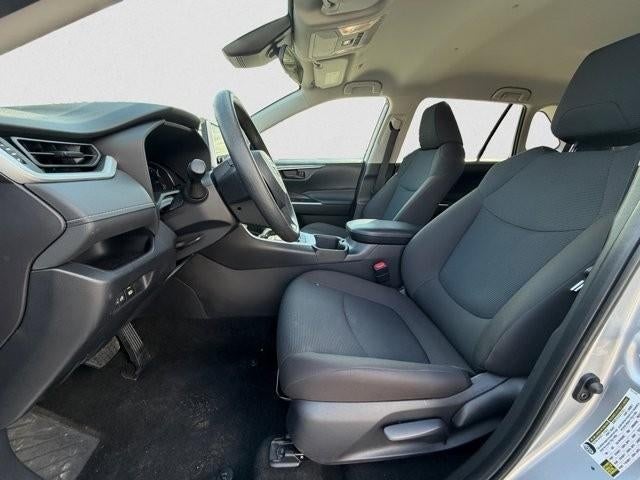 2025 Toyota RAV4 LE AWD (Natl)