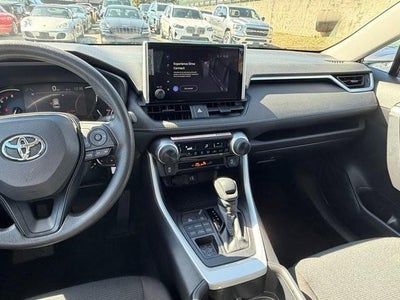 2025 Toyota RAV4 LE AWD (Natl)