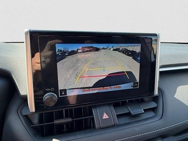 2025 Toyota RAV4 LE AWD (Natl)