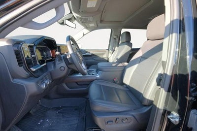 2023 GMC Sierra 1500 Crew Cab Short Box 4-Wheel Drive SLT