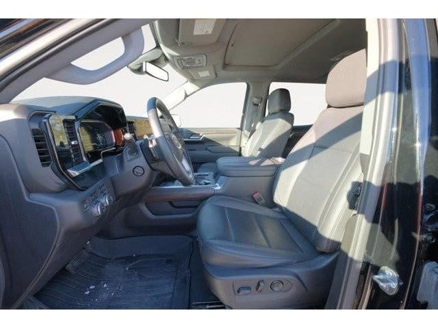 2023 GMC Sierra 1500 Crew Cab Short Box 4-Wheel Drive SLT