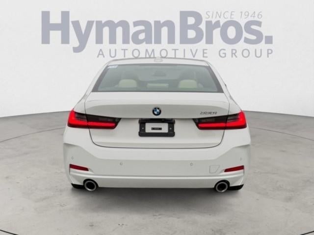 2023 BMW 330i Sedan