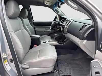 2015 Toyota Tacoma 4WD Double Cab Short Bed V6 Automatic (Natl)