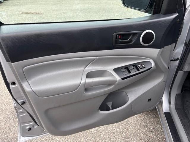 2015 Toyota Tacoma 4WD Double Cab Short Bed V6 Automatic (Natl)