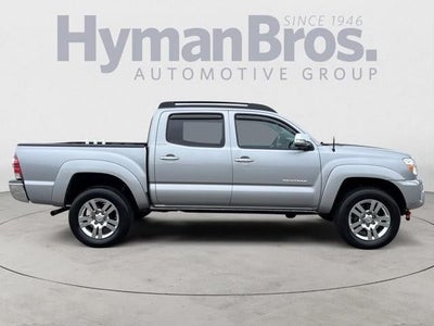 2015 Toyota Tacoma 4WD Double Cab Short Bed V6 Automatic (Natl)