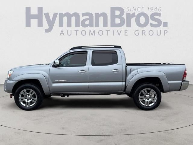 2015 Toyota Tacoma 4WD Double Cab Short Bed V6 Automatic (Natl)