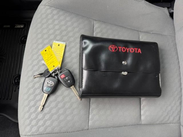 2021 Toyota Tacoma 2WD 2WD SR Double Cab 5' Bed I4 AT (GS)