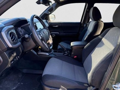 2022 Toyota Tacoma 4WD 4WD TRD Sport Double Cab 5' Bed V6 MT (Natl)