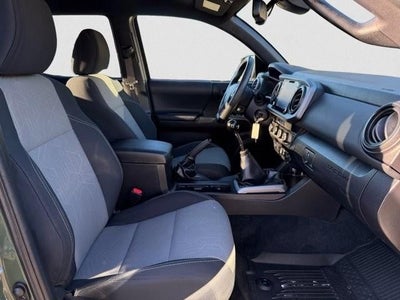 2022 Toyota Tacoma 4WD 4WD TRD Sport Double Cab 5' Bed V6 MT (Natl)