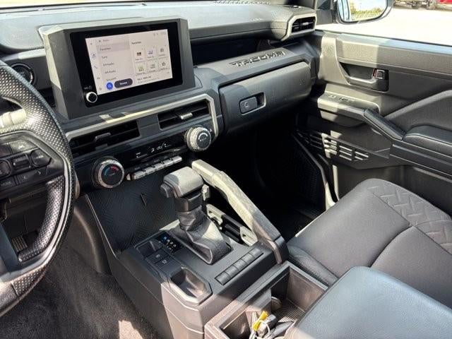 2024 Toyota Tacoma 2WD 2WD SR XtraCab 6' Bed AT (GS)