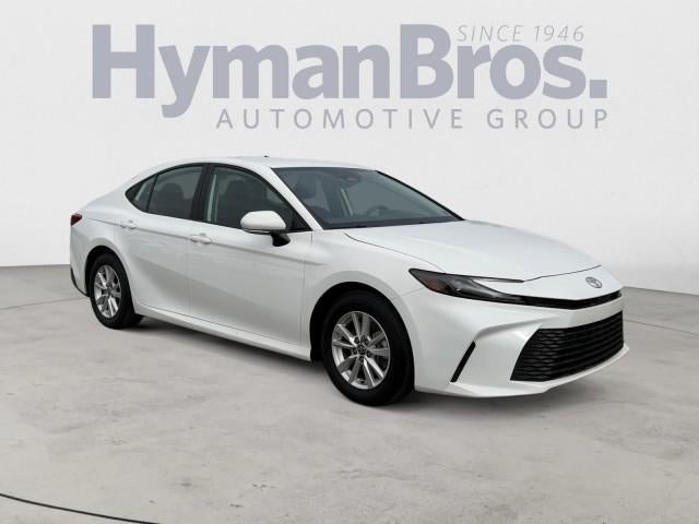 2025 Toyota Camry LE (SE)
