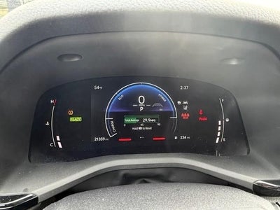 2025 Toyota Camry LE (SE)