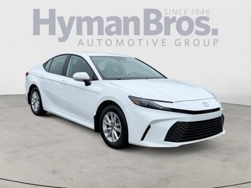 2025 Toyota Camry LE (SE)