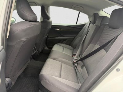 2025 Toyota Camry LE (SE)